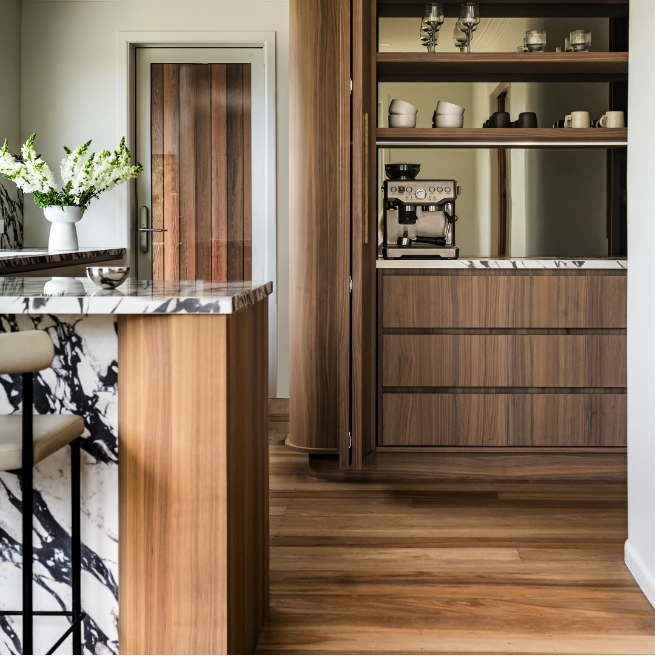 Shinnoki Frozen Walnut featured in a New Zealand Residential Home - Luxury Kitchen